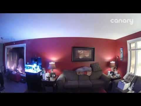 بالفيديو شاهد رجل يرصد لحظة حريق منزله