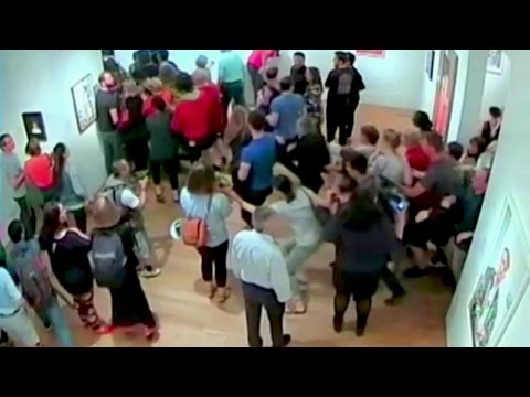 السجن لأصحاب قناة على يوتيوب قاموا بعملية سرقة وهمية