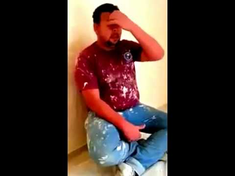 شاهد عامل يتلو سورة الفجر