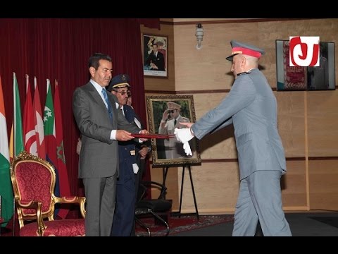 شاهد حفل تخرج الفوج 16 للسلك العالي للدفاع والفوج 50 لسلك الأركان