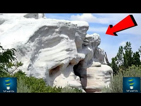 شاهد شخص يعيش داخل صخرة أذهلت الجميع