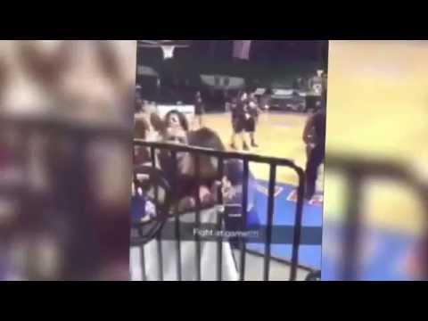 معركة بين فريقين بسبب فتيات التشجيع شاهد بالفيديو