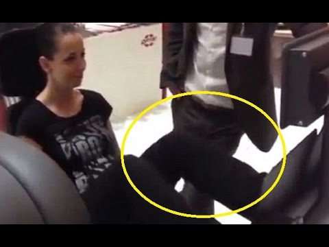 فتاة تتعرض لكسر في الساق أثناء تمارين اللياقة البدينة