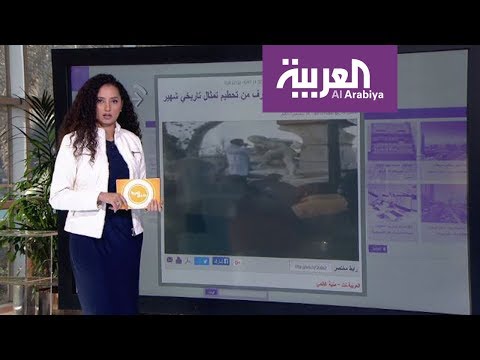شاهد جزائري يهاجم امرأة عارية من حجر