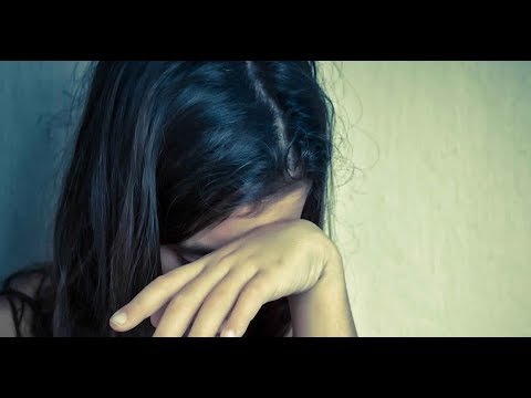 شاهد شـــابة من أغادير تفجرها بالدموع