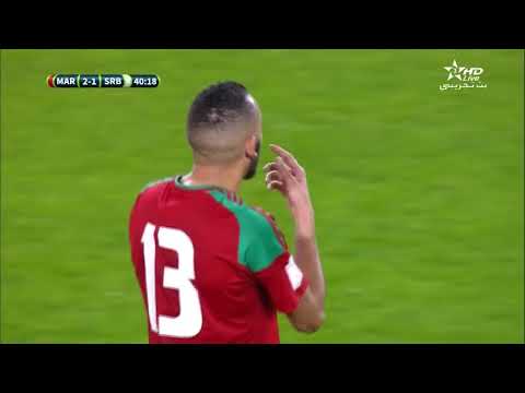 شاهد رونار يظهر بمعطف أسود و يخفي قميصه الشهير