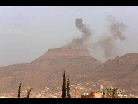 الحوثيون يقصفون الضالع ويهاجمون تعز