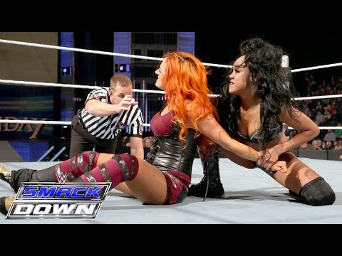 شاهد بيكي لينش تتغلب على اليسيا فوكس